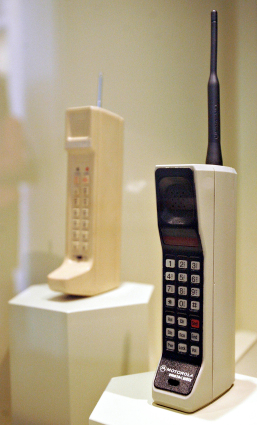 A 1984 Motorola DynaTAC 8000X, the world's first commerciall